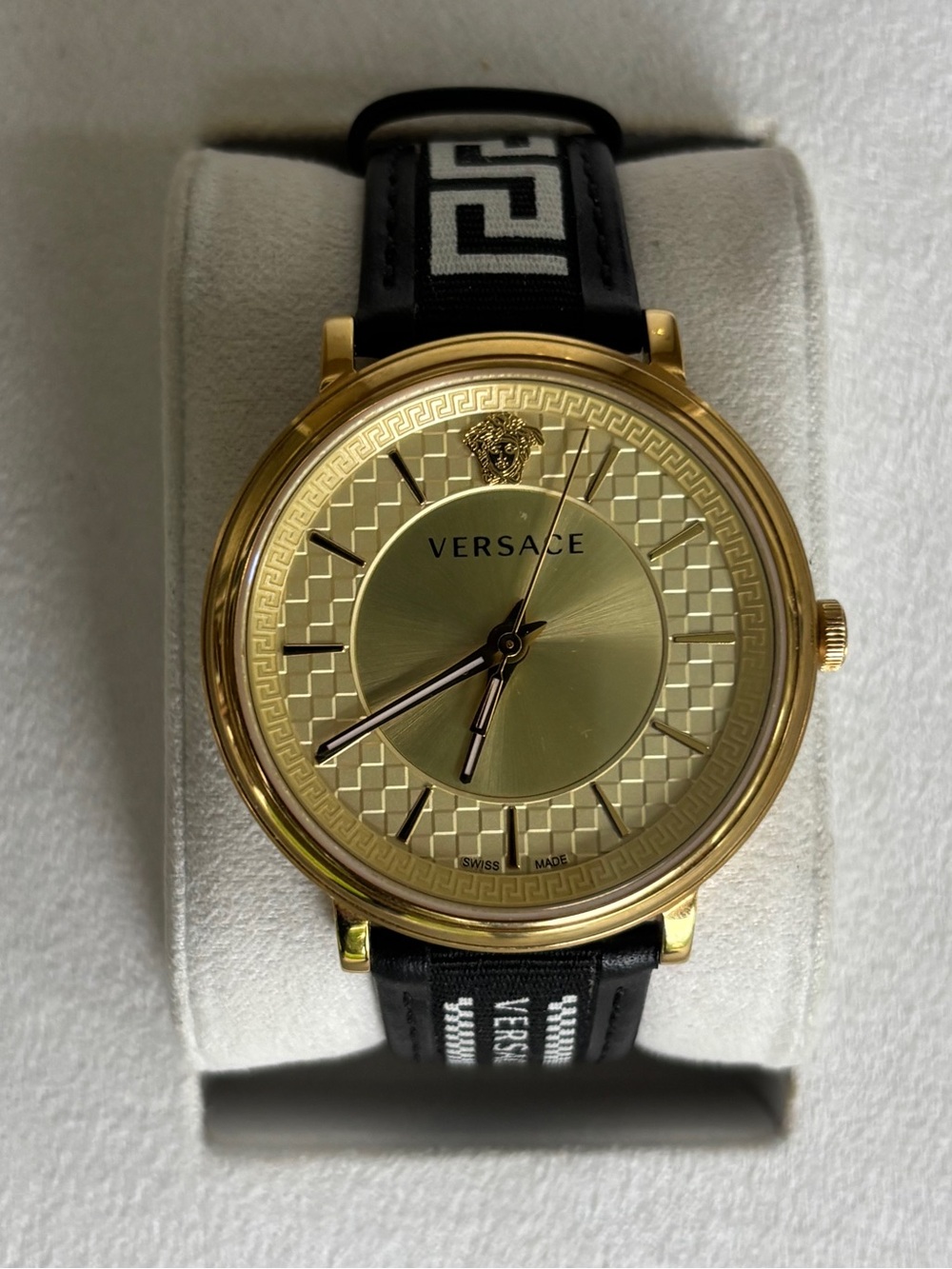 Versace Greca Medusa VCircle Watch - Picture 2 of 6